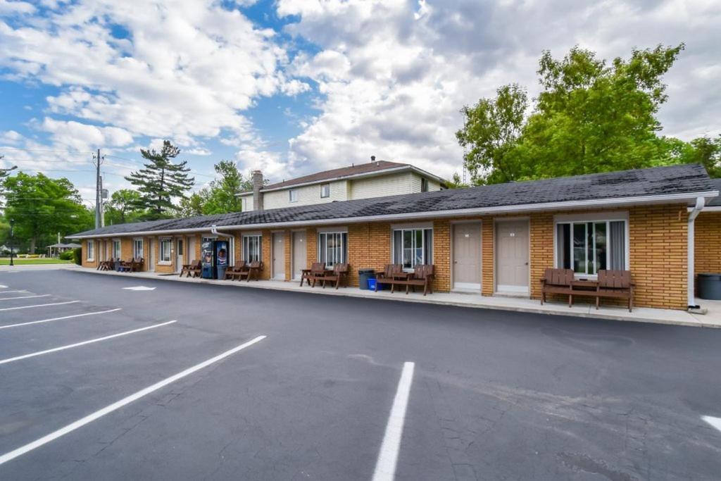 Beach Club By Beach1 Motel Wasaga Beach Zewnętrze zdjęcie